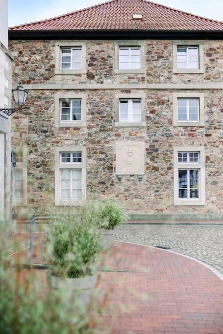 Moderner Komfort Trifft Historie Hamelin Esterno foto